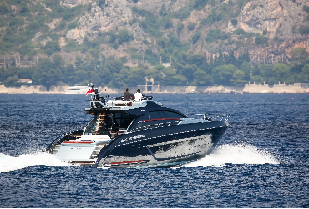The Ultimate Guide to Renting a Riva in Cannes